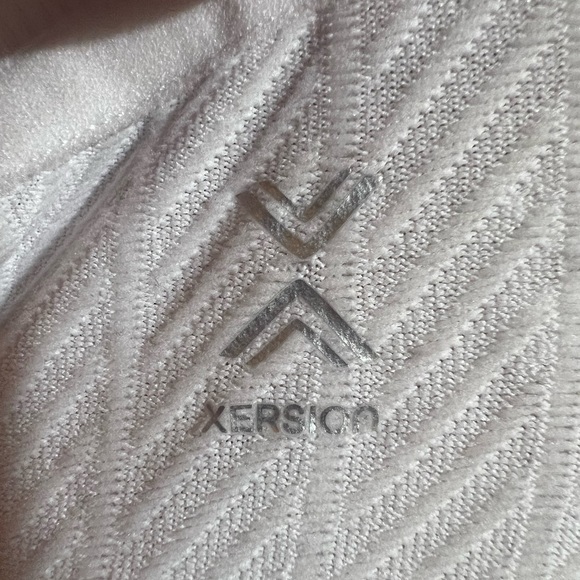 Xersion Long White Sleeve Athletic Shirt - Picture 7 of 7